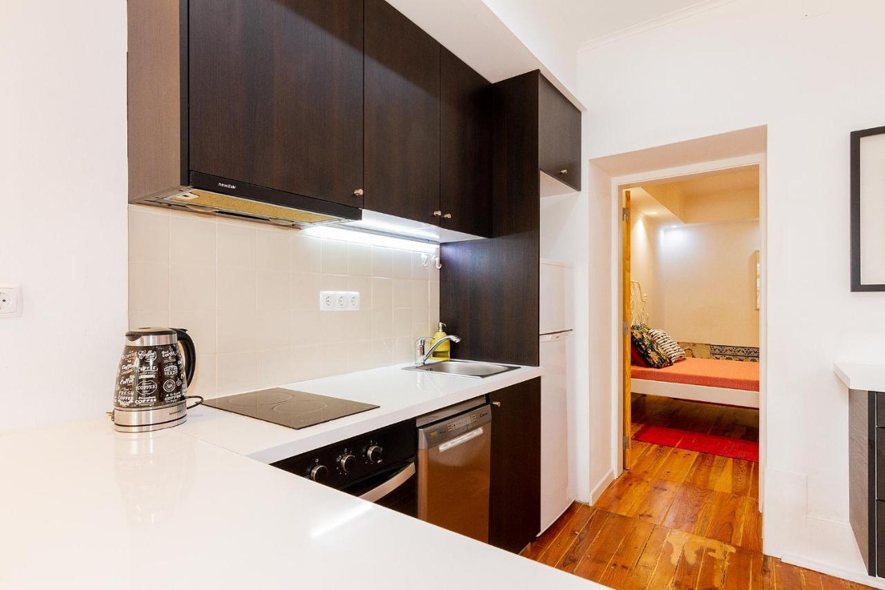 شقة Alfama First Floor Lisboa المظهر الخارجي الصورة