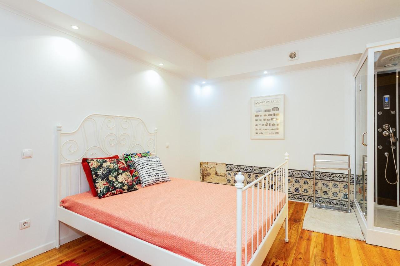 شقة Alfama First Floor Lisboa المظهر الخارجي الصورة