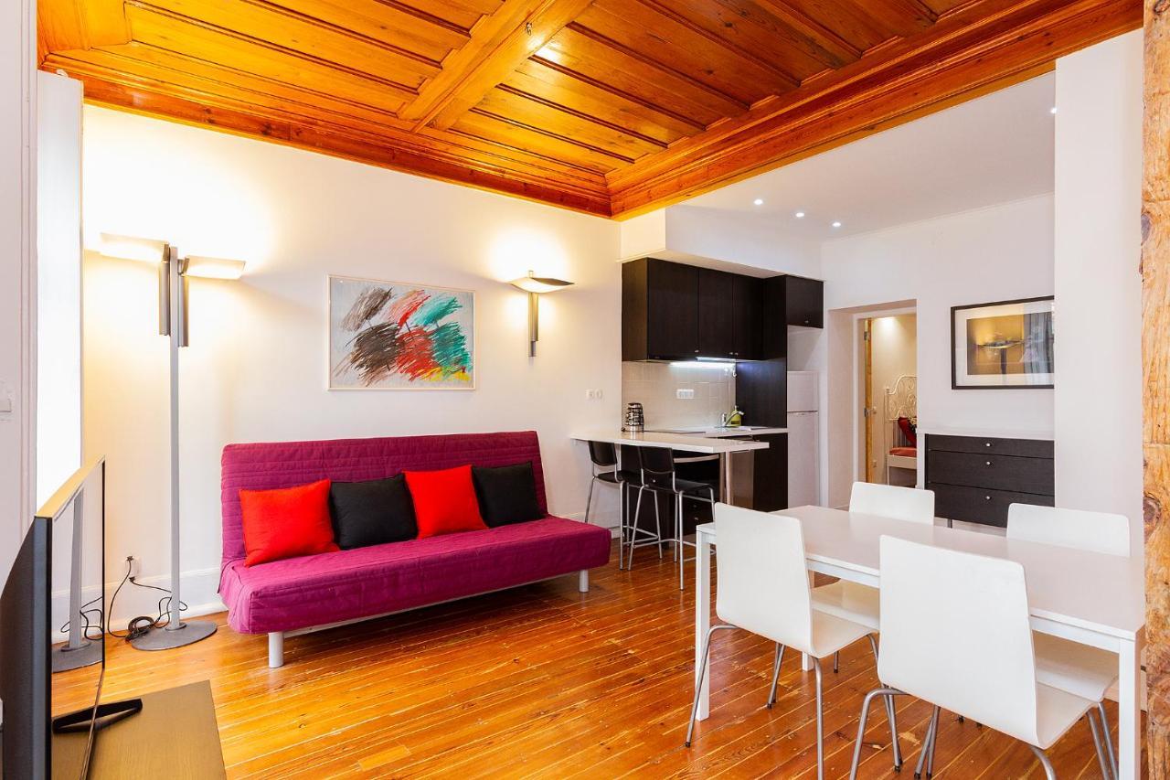 شقة Alfama First Floor Lisboa المظهر الخارجي الصورة